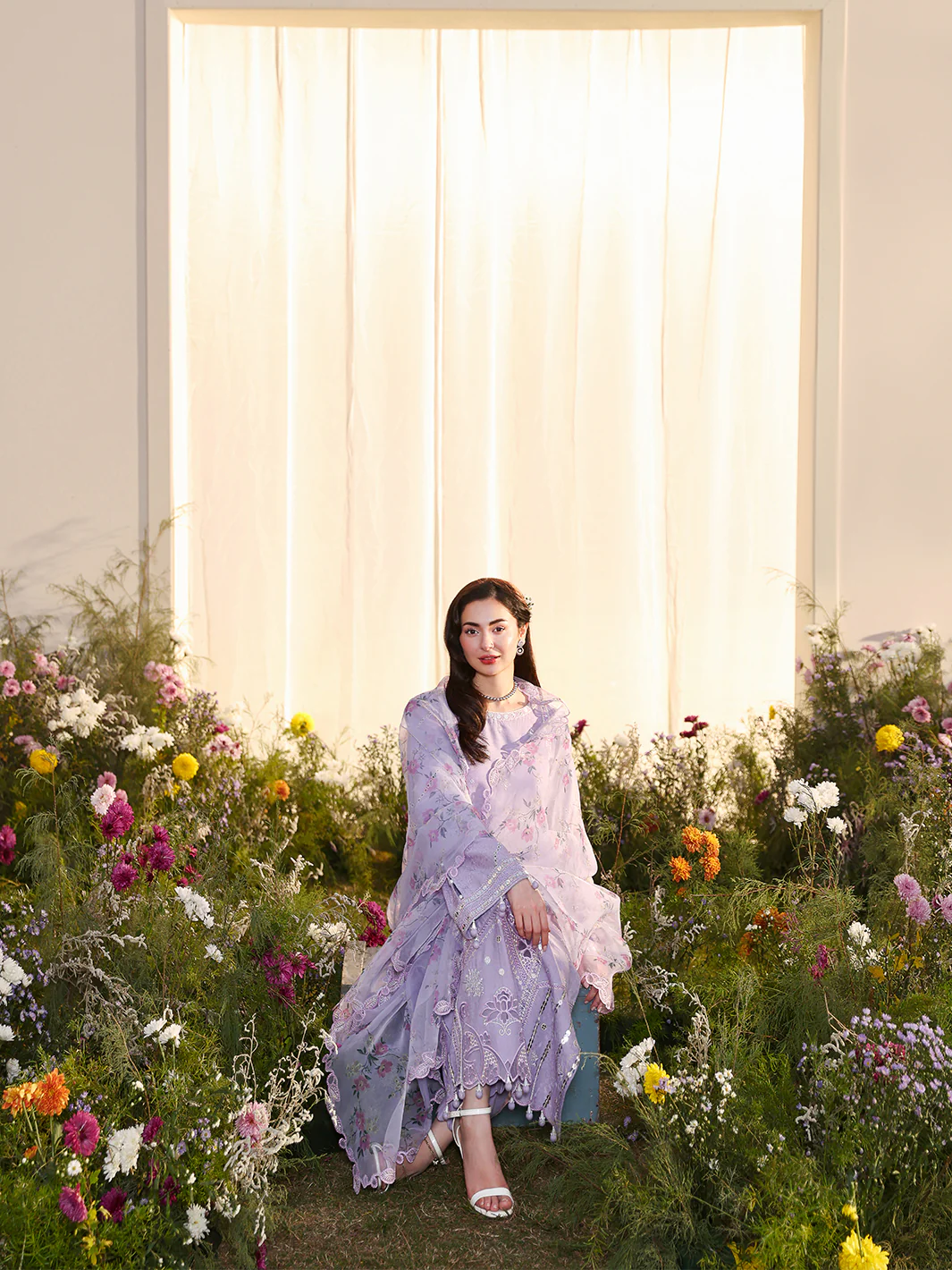 LILLY - Image 6